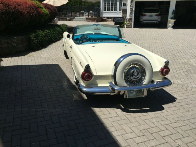 1956 Ford Thunderbird - photo 2