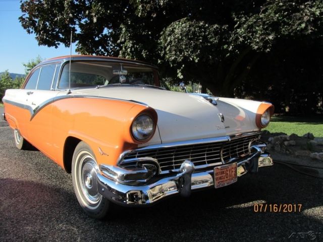 1956 Ford Victoria 2-Door Hardtop Coupe - photo 3