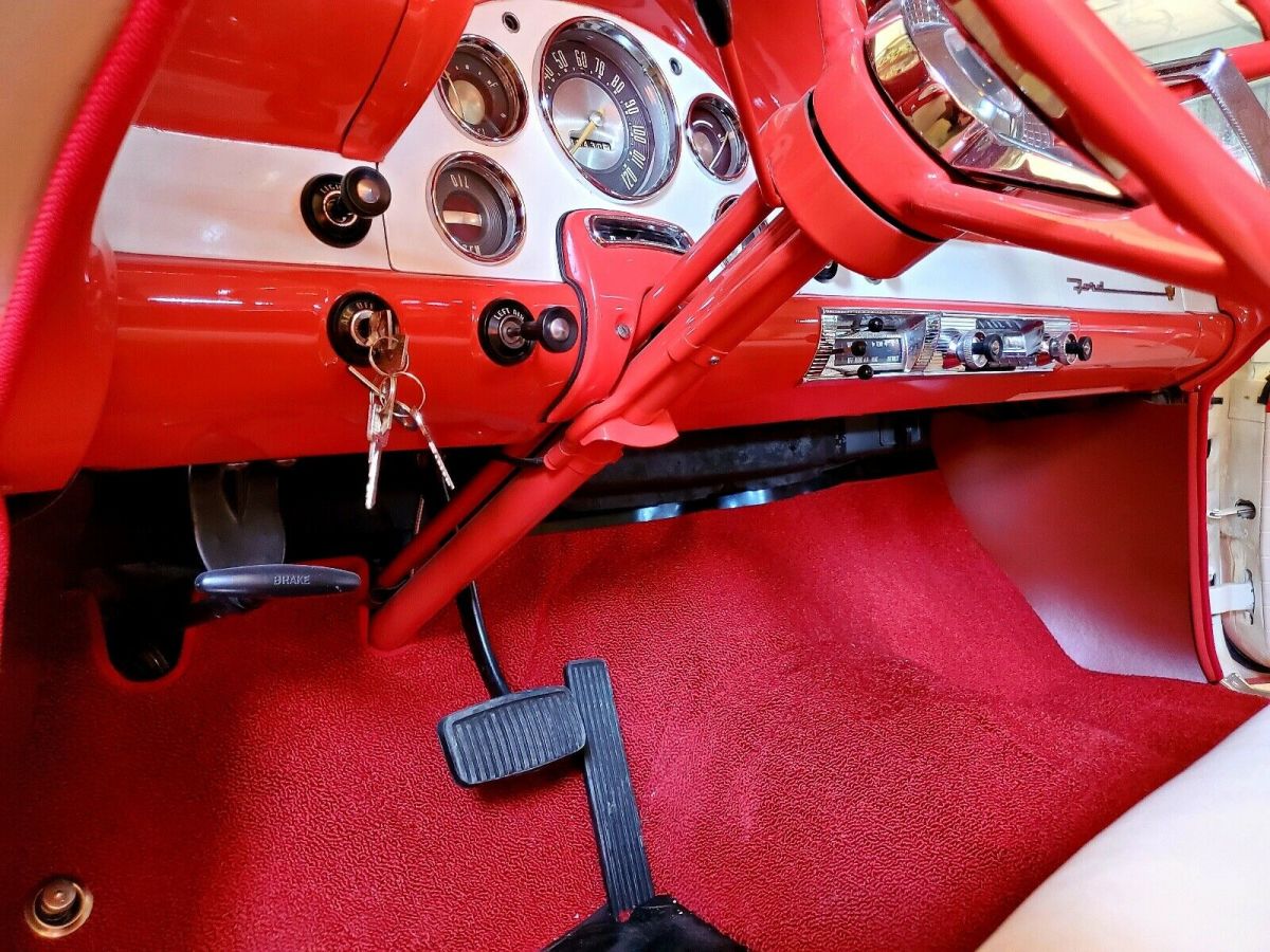 1956 Ford Victoria Fairlane - photo 10