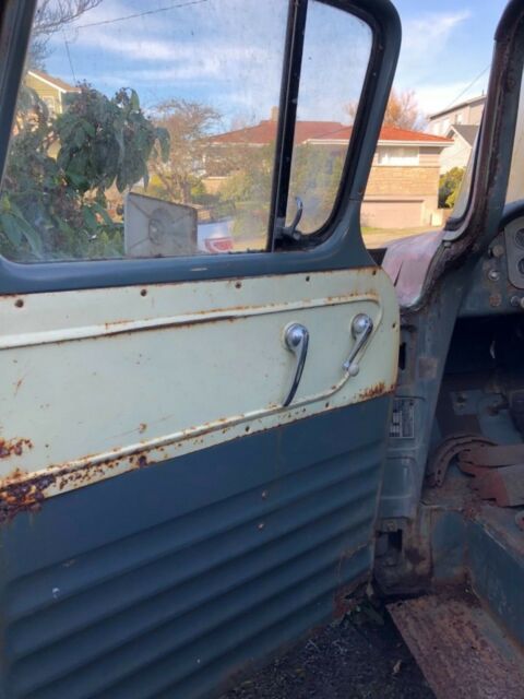 1956 GMC 250 Flatbed - photo 8