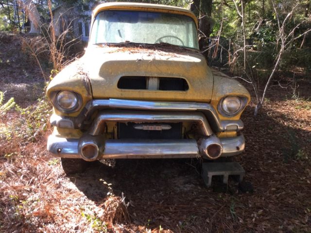 1956 GMC Other Suburban Carrier - photo 2