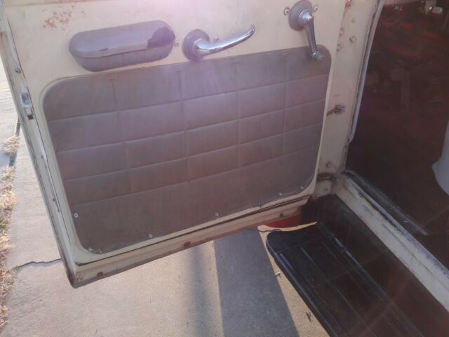 1956 International Harvester S120 - photo 10
