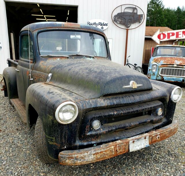 1956 International Harvester S-110 Pick Up - photo 2