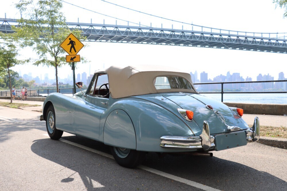 1956 Jaguar XK - photo 3