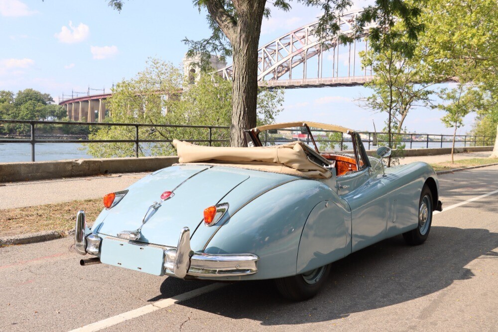 1956 Jaguar XK - photo 6