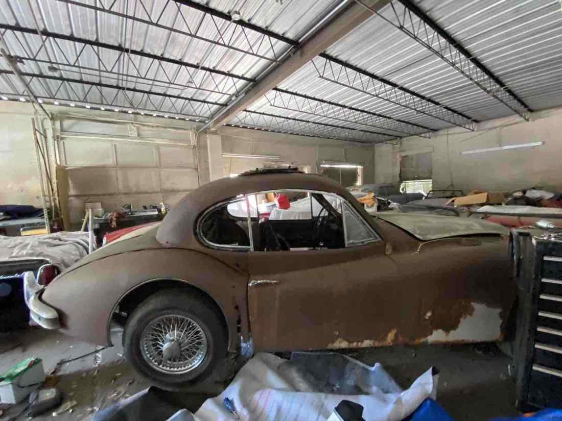 1956 Jaguar XK 140 - photo 3