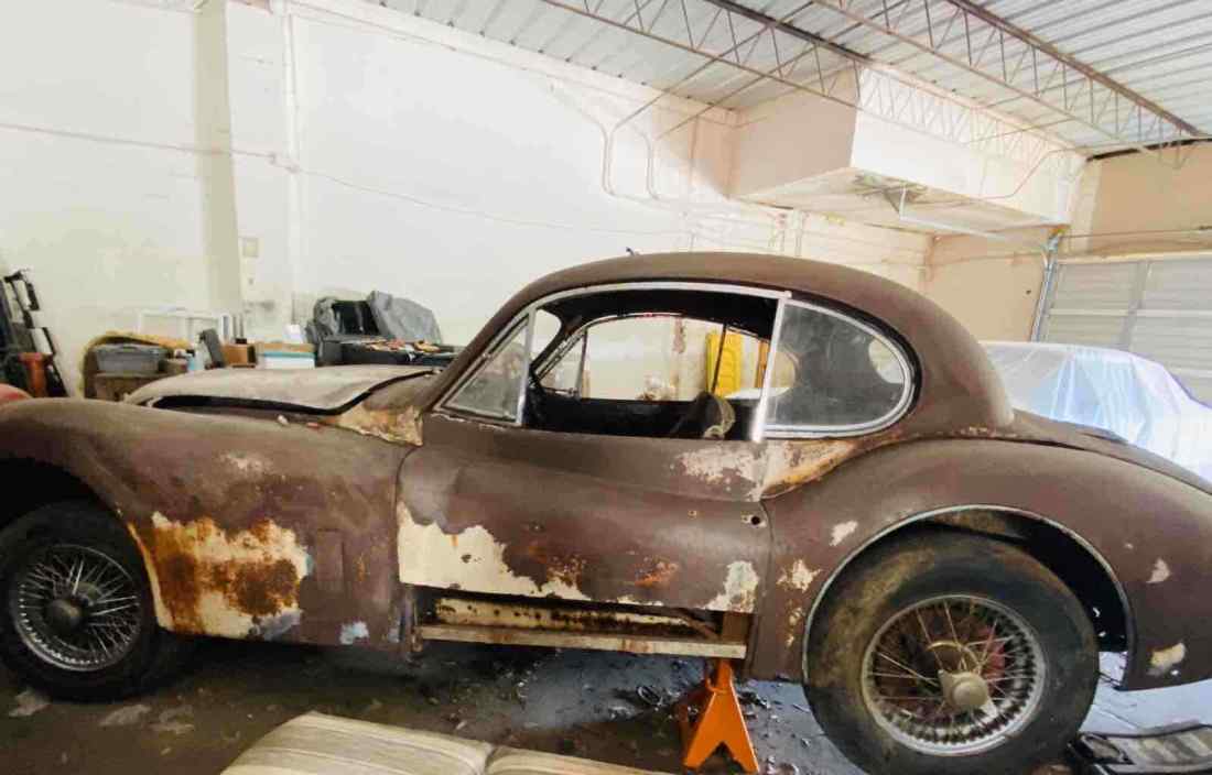 1956 Jaguar XK 140 - photo 5