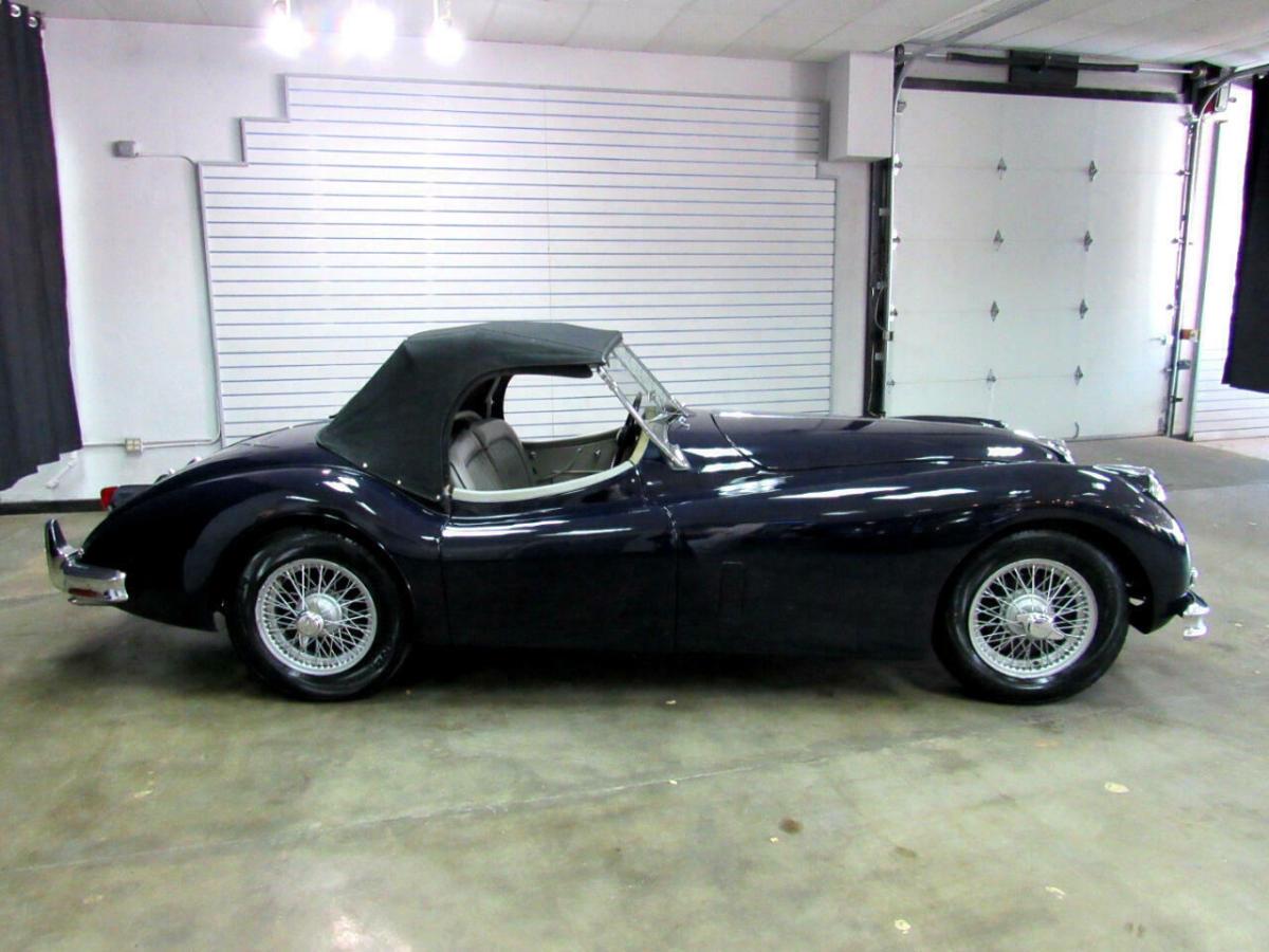1956 Jaguar XK140 MC Roadster - photo 3