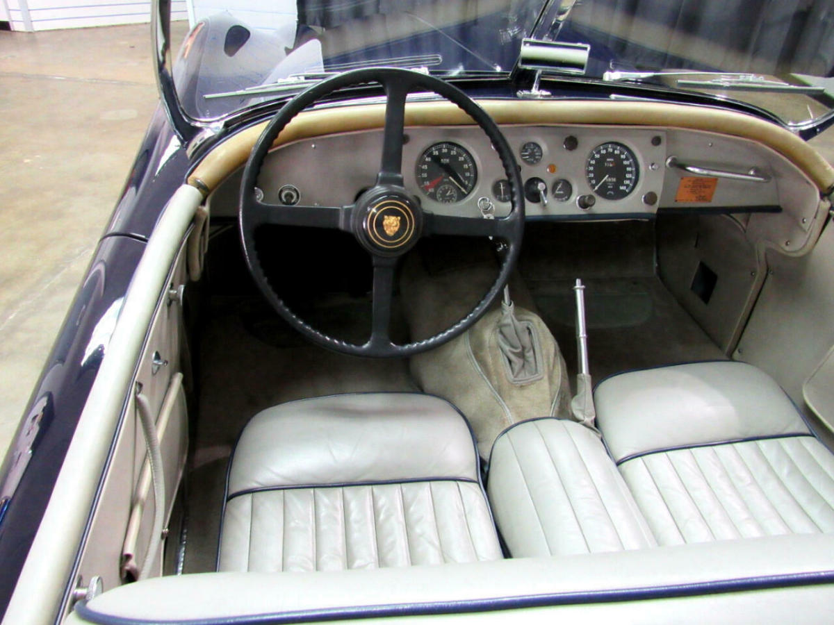 1956 Jaguar XK140 MC Roadster - photo 9
