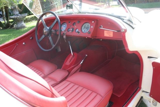 1956 Jaguar XK Roadster - photo 13