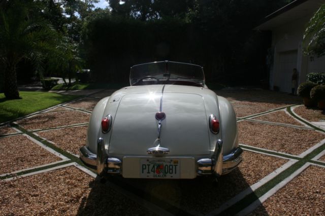 1956 Jaguar XK Roadster - photo 7