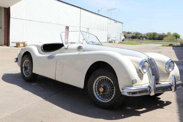 1956 Jaguar XK - photo 5