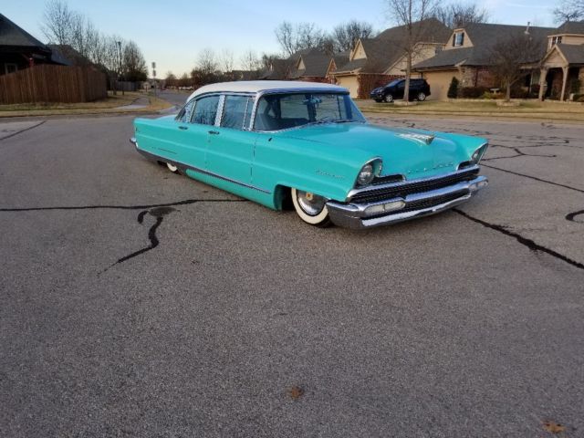 1956 Lincoln Capri