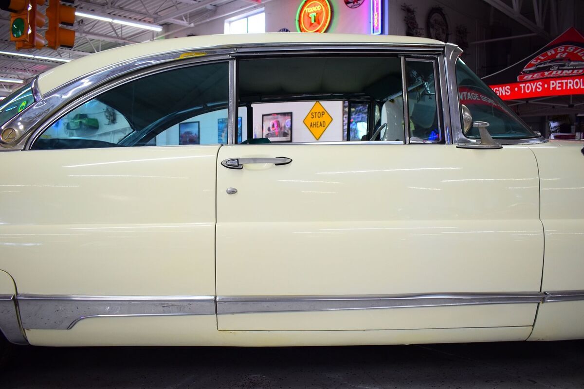 1956 Lincoln Capri Coupe - photo 9