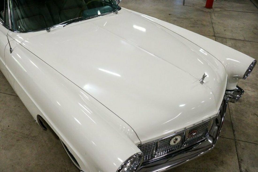 1956 Lincoln Continental - photo 9