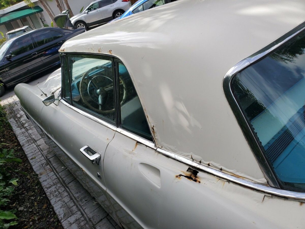 1956 Lincoln Continental Mk II - photo 2