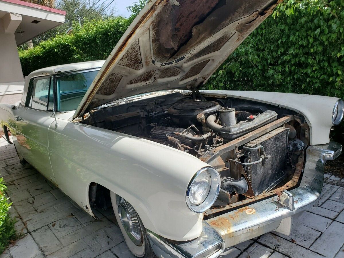 1956 Lincoln Continental Mk II - photo 8