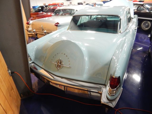 1956 Lincoln Continental - photo 3