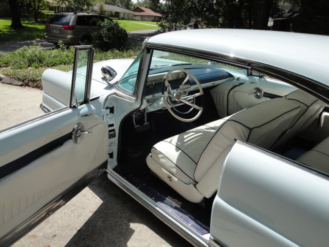 1956 Lincoln Other 2 DOOR HARDTOP SEDAN - photo 4