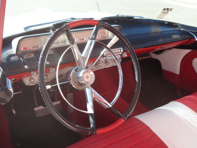 1956 Lincoln Premiere Two Door Hardtop - photo 12