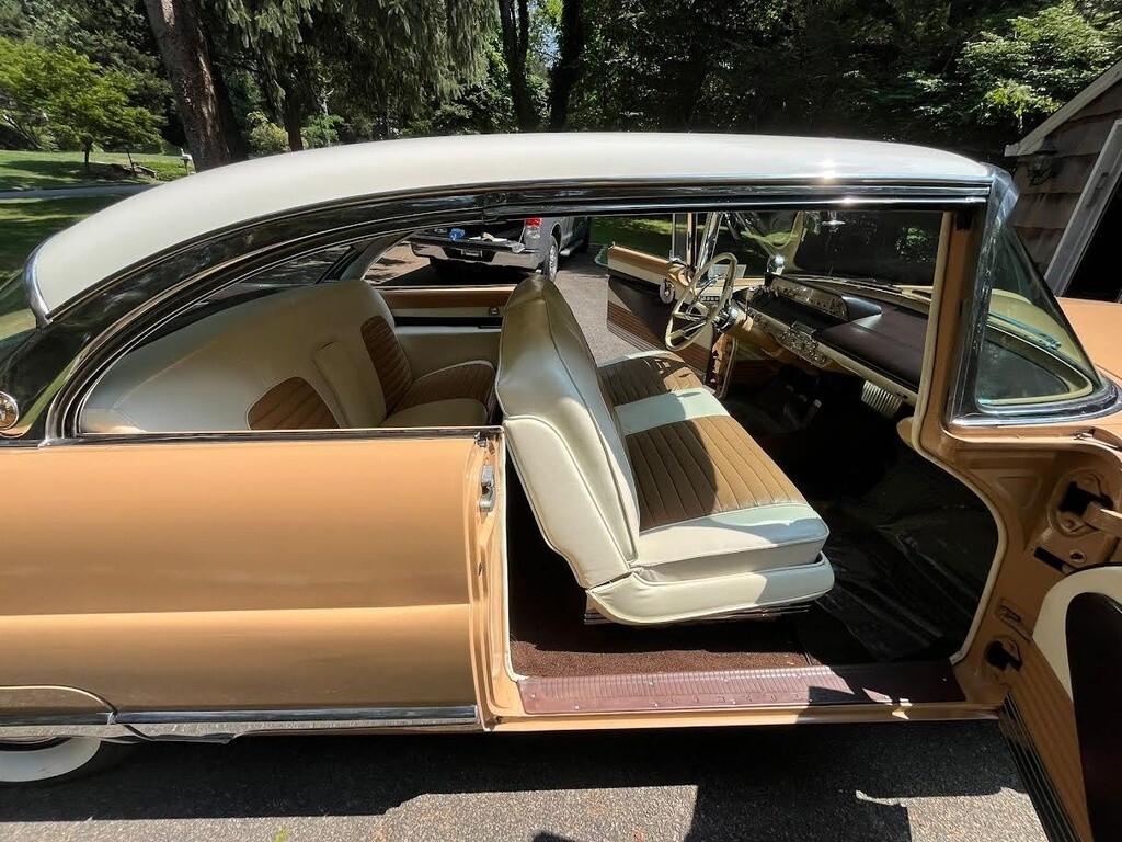 1956 Lincoln Premiere - photo 4