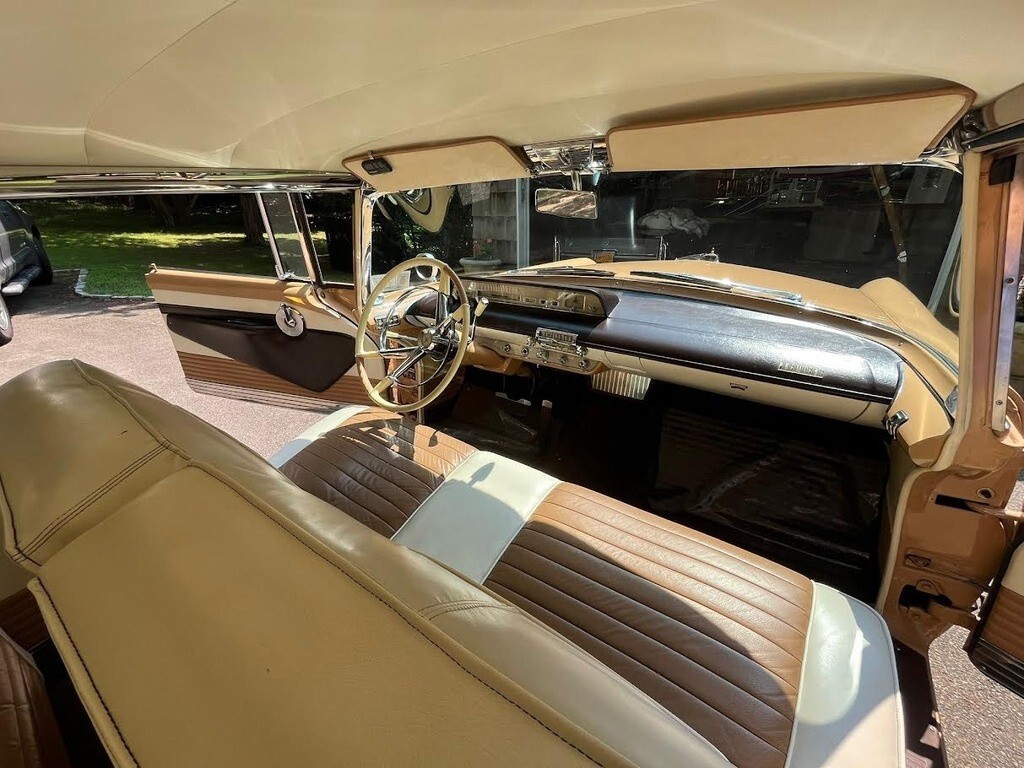 1956 Lincoln Premiere - photo 6