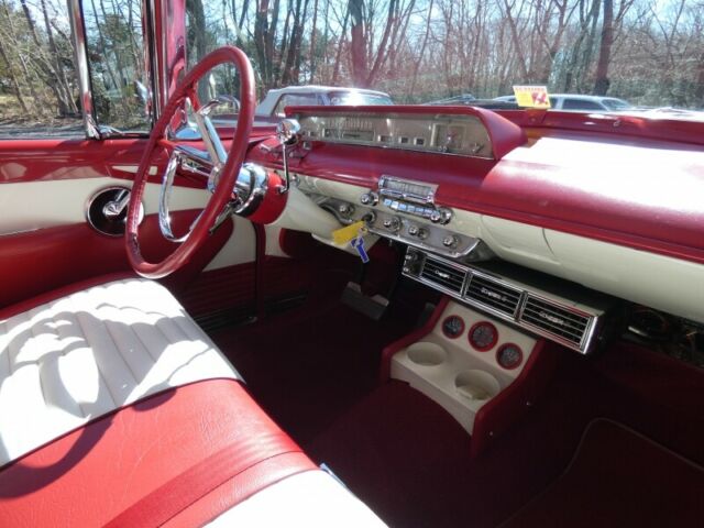 1956 Lincoln Premiere Hardtop Restomod - photo 10