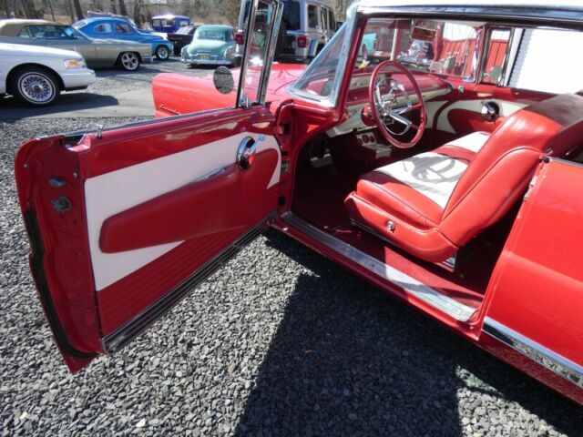 1956 Lincoln Premiere Hardtop Restomod - photo 13