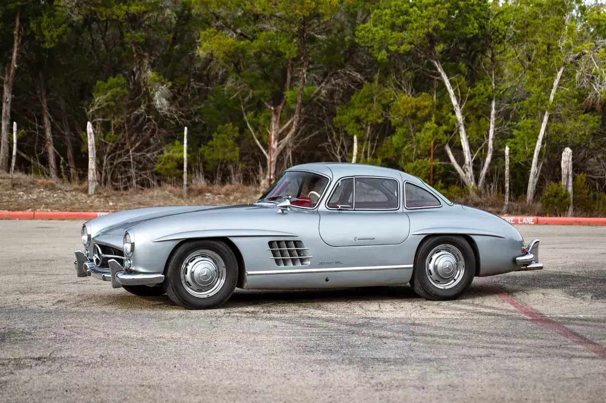 1956 Mercedes-Benz 300SL Gullwing 1956 Mercedes-Benz SL-Class