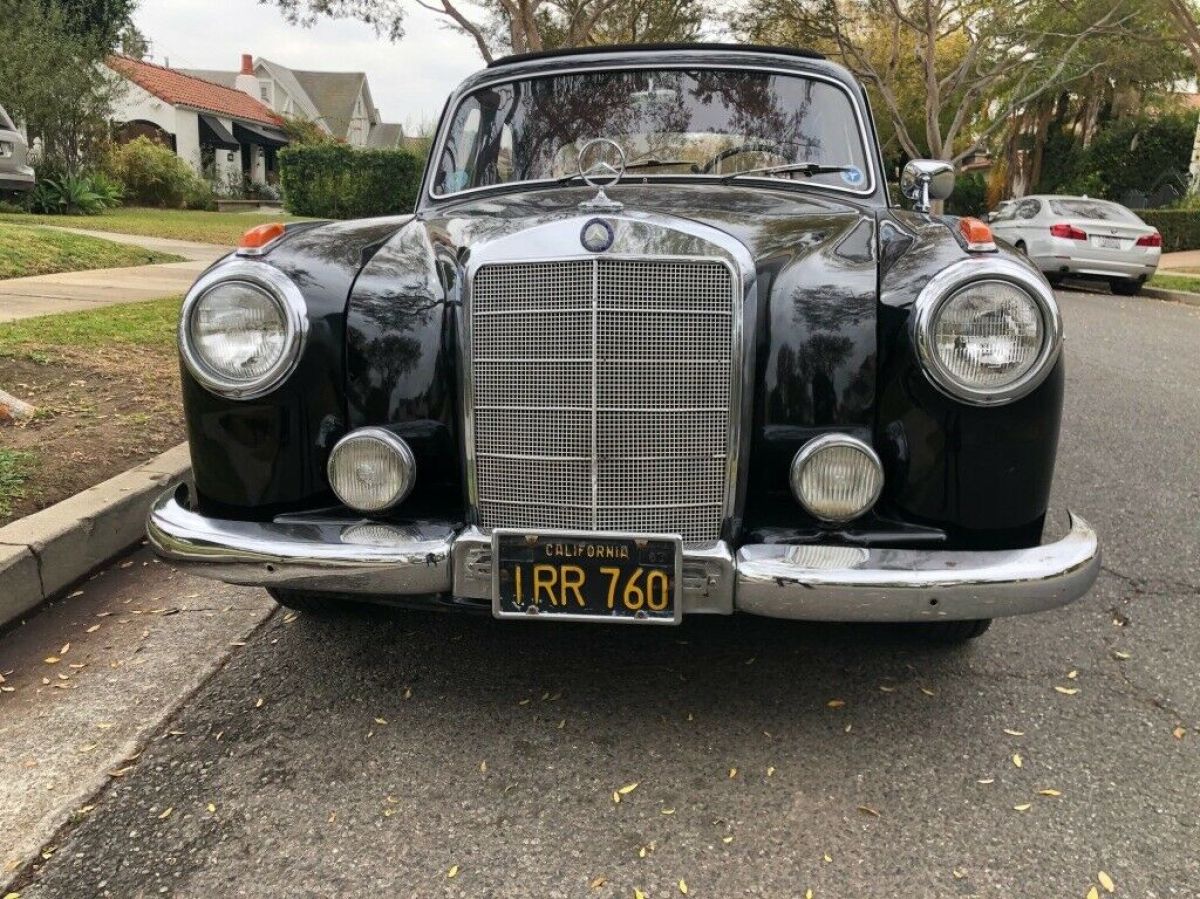 1956 Mercedes Ponton 219 W105 1956 Mercedes-Benz 200-Series