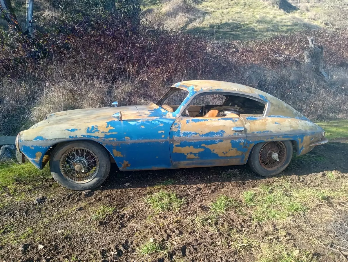 1956 MGA CHASSIS VICTRESS C2 COUPE FIBEGLASS RARE 1956 Replica/Kit Makes victress