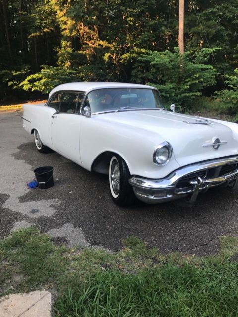 1956 Oldsmobile Eighty-Eight - photo 2