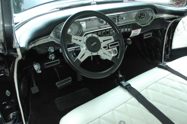 1956 Oldsmobile Eighty-Eight Holiday Hardtop - photo 13