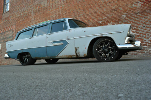 1956 Plymouth Suburban Sport - photo 2