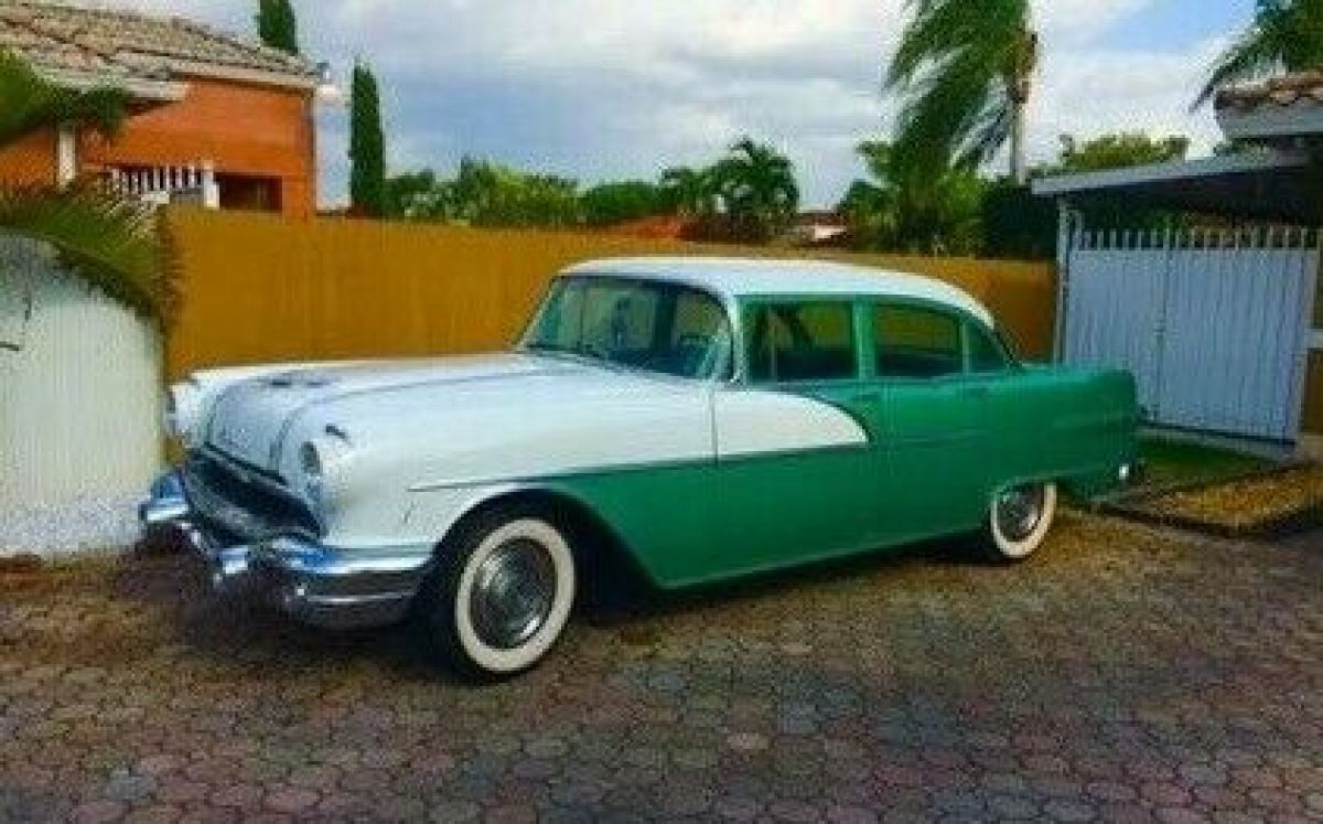 1956 Pontiac Chieftain - photo 3