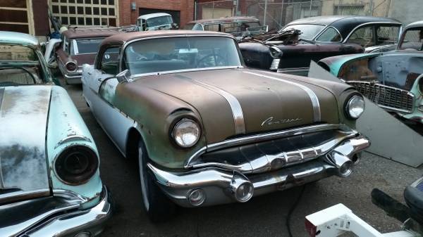 1956 Pontiac Chieftain - photo 2