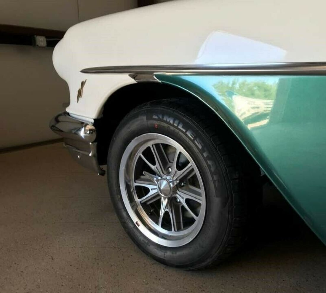 1956 Pontiac Chieftain - photo 2