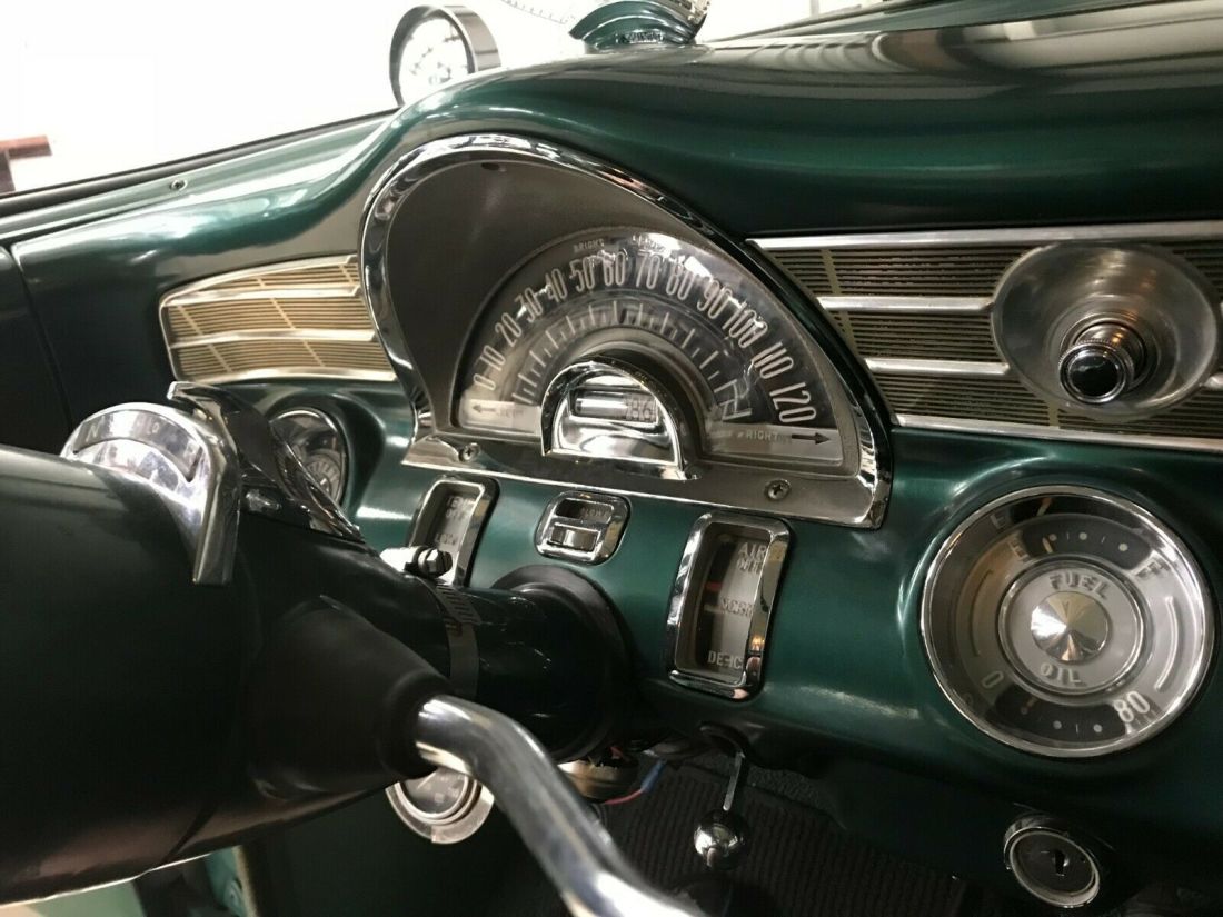 1956 Pontiac Chieftain - photo 4