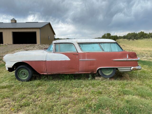 1956 Pontiac Safari