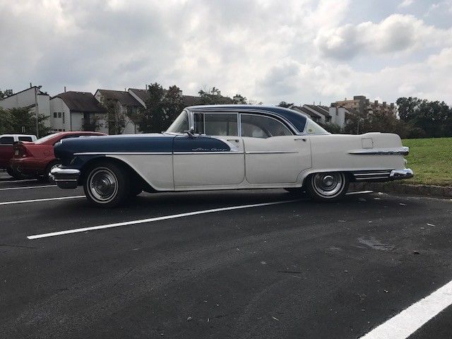 1956 Pontiac Star Chief 4 Door Catalina - photo 2