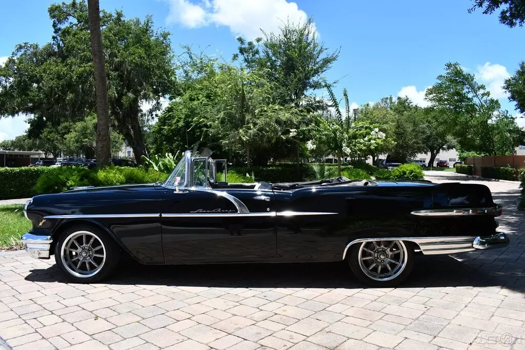 1956 Pontiac Star Chief Star Chief Convertible Beatifully Restored! - photo 4