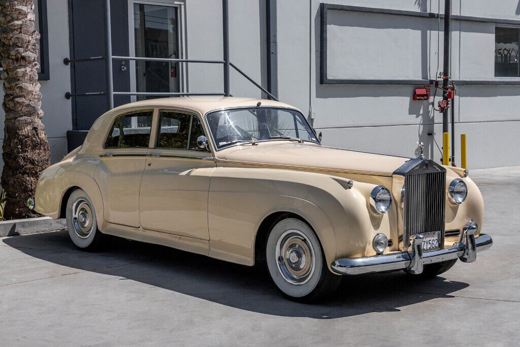 1956 Rolls-Royce Silver Cloud Right-Hand-Drive - photo 3