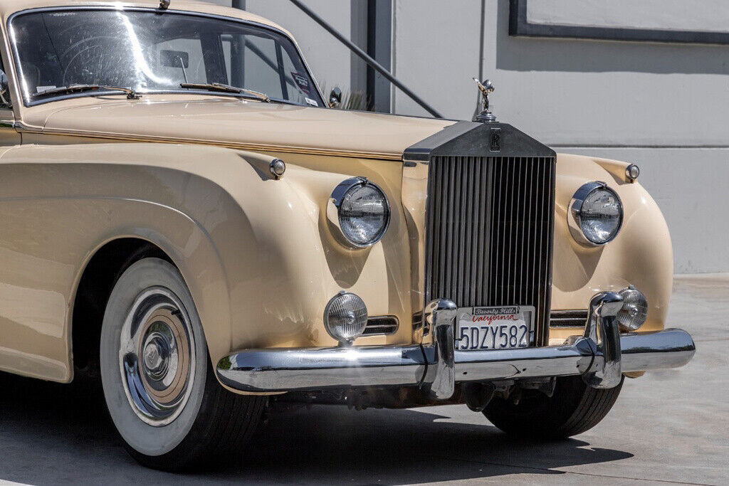 1956 Rolls-Royce Silver Cloud Right-Hand-Drive - photo 4