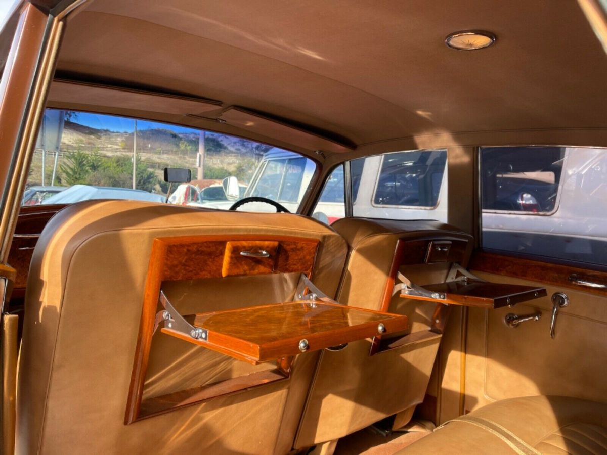 1956 Rolls-Royce Silver Cloud - photo 11