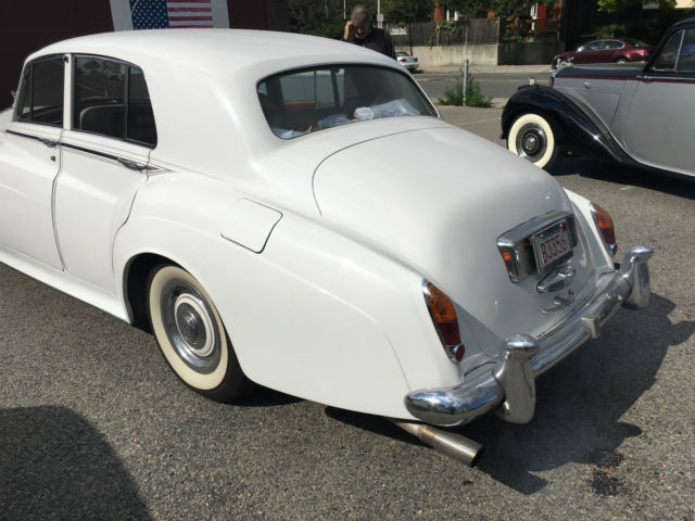 1956 Rolls-Royce Silver Cloud right hand drive - photo 10
