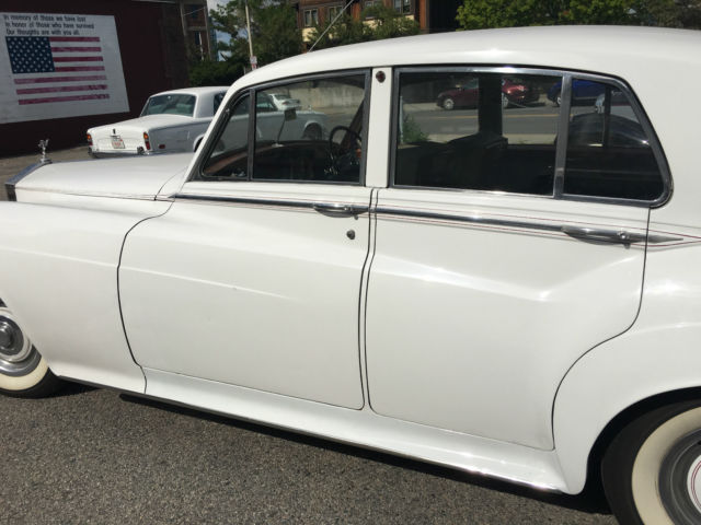 1956 Rolls-Royce Silver Cloud right hand drive - photo 12