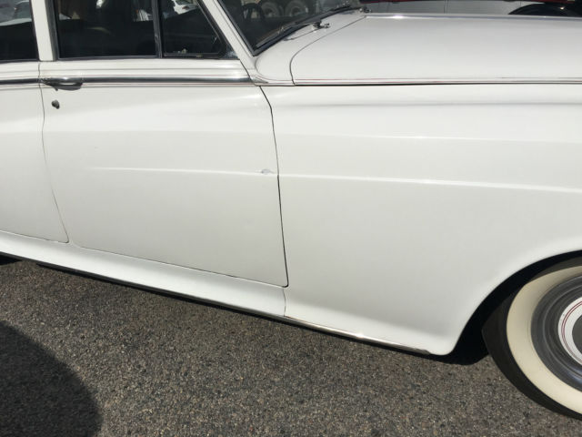1956 Rolls-Royce Silver Cloud right hand drive - photo 4