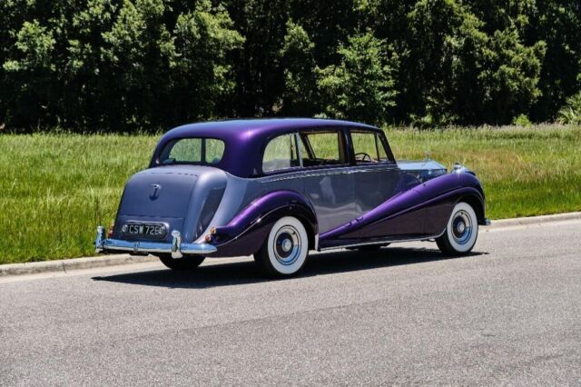 1956 Rolls-Royce Silver Wraith Restored - photo 7