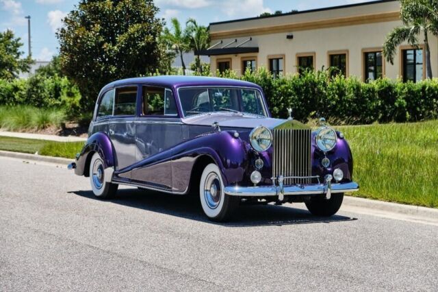 1956 Rolls-Royce Silver Wraith Restored - photo 9