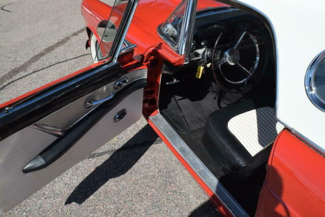 1956 Ford Thunderbird Continental - photo 11